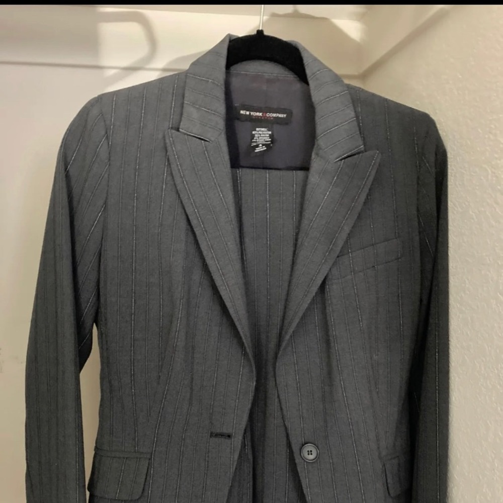 New York And Company pantsuit